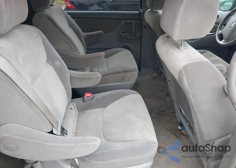 2010 Toyota Sienna Le из США, поврежденный, VIN 5TDKK4CC8AS313523